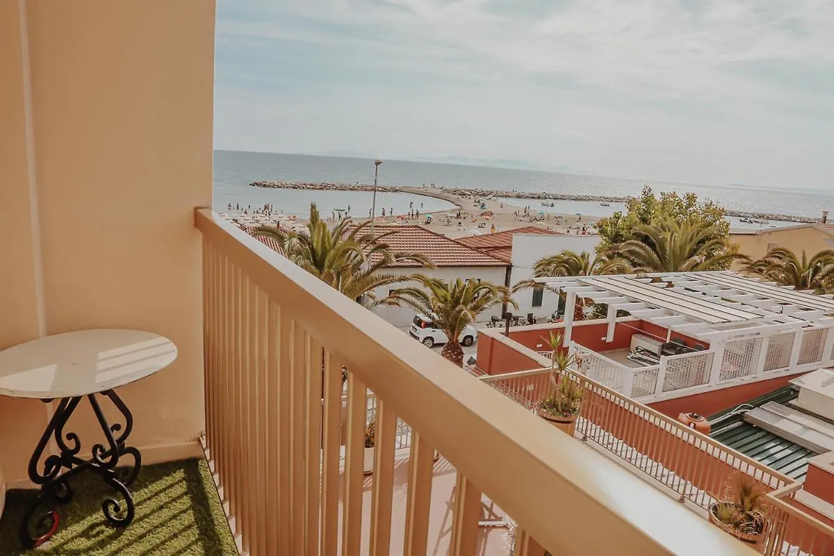 Hotel Lampada Di Aladino Follonica